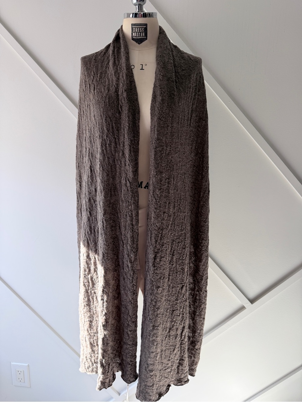 By Basics Large Merino Wool Scarf Wrap Mocha Taupe Crinkle NWT Made in Denmark